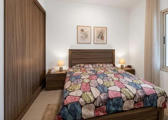 Paradise Pearl 2 Bedroom Gurdaka